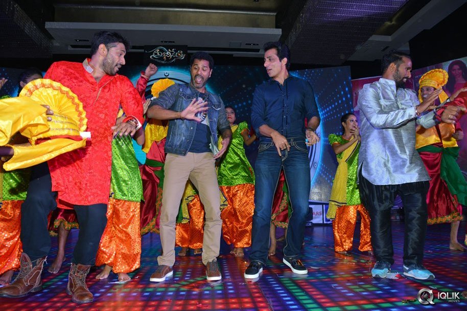 Abhinetri-Movie-Audio-Launch